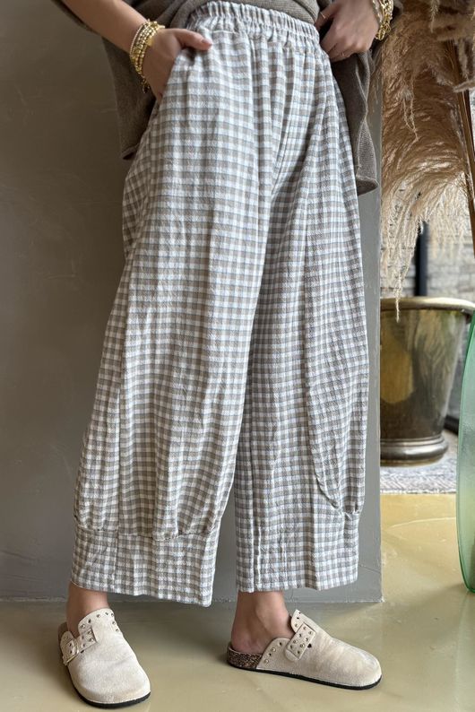 Annie Gingham Quirky 7/8 Pant Mocha